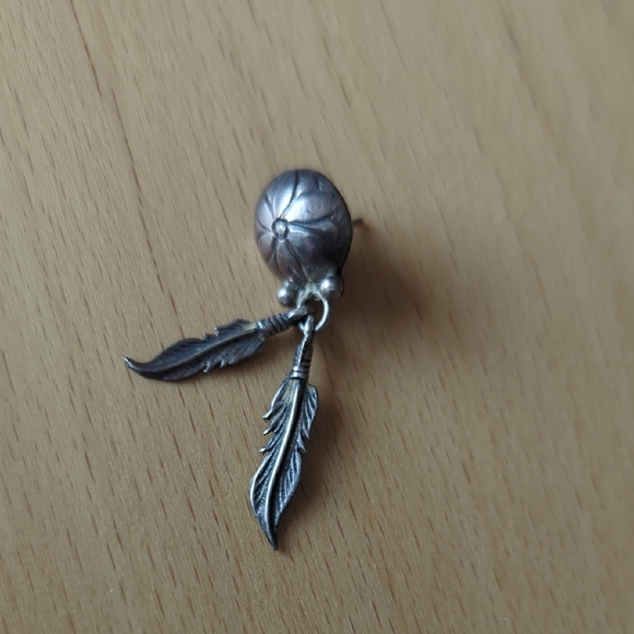 Vintage Silver Navajo Feather Drop Earrings - Picture 3 of 4
